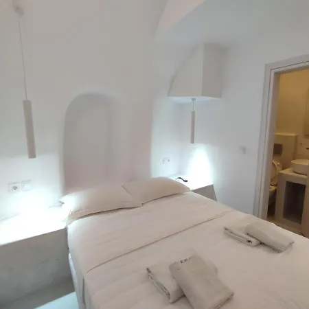 V D Fira (Santorini)