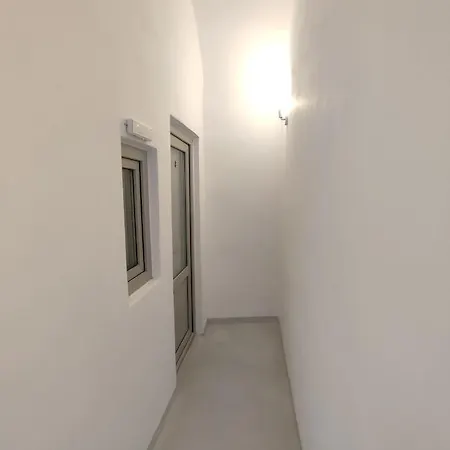 Apartment V D *